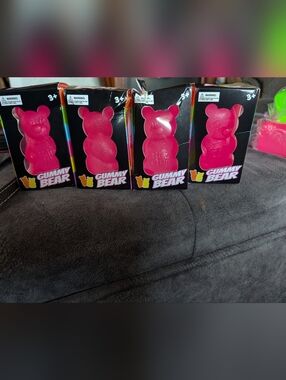 🩷 Gummy Bear Squishy